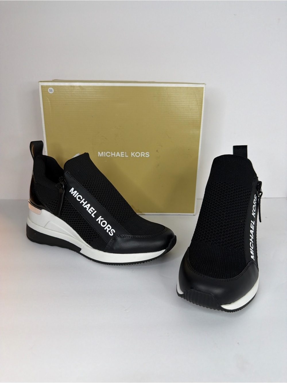 Michael Kors Willis Wedge Trainer Sneakers Black Knit Women’s Size 7 New